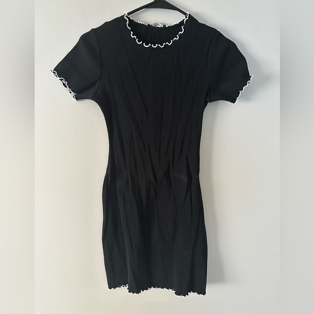 Black Zara Mini Dress - White Lettuce Edge Trim Size L